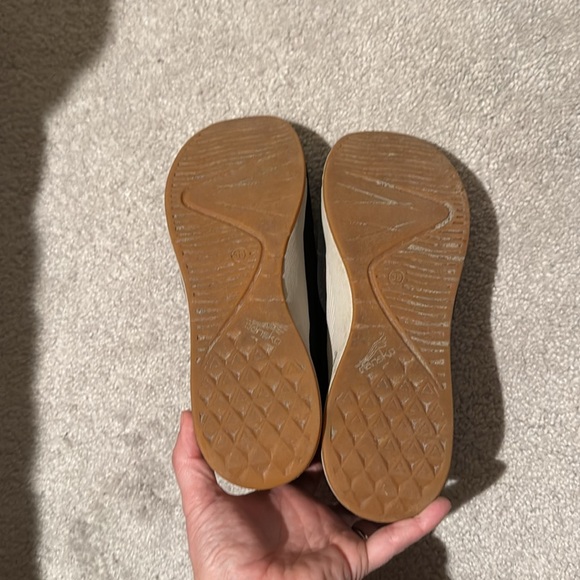 Womens Shoes Size 38 (8) Dansko Brand High Arch Black Leather white outsole - Picture 8 of 8